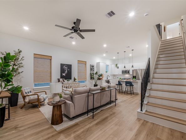 1911 Dewalt Street, Houston TX 77088