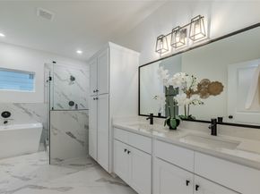 1911 Dewalt Street, Houston TX 77088