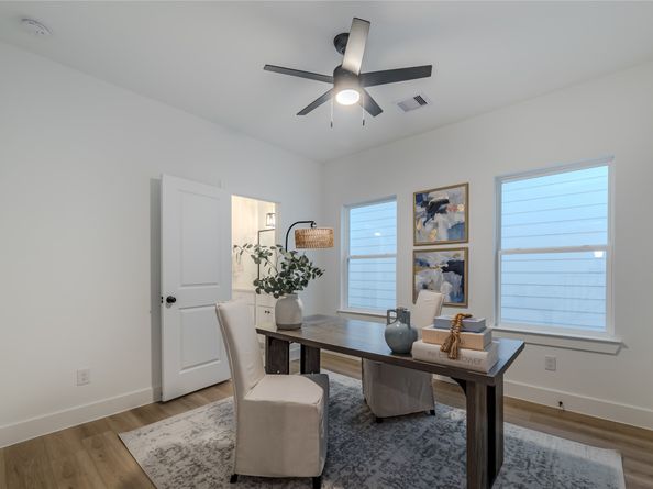 1911 Dewalt Street, Houston TX 77088