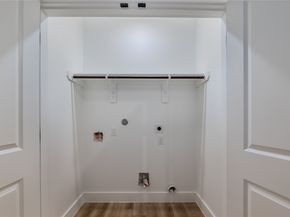 1911 Dewalt Street, Houston TX 77088