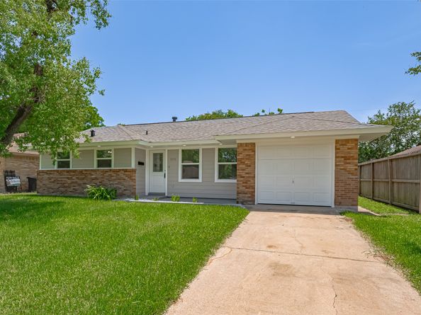 12210 Palmbeach Street, Houston TX 77034