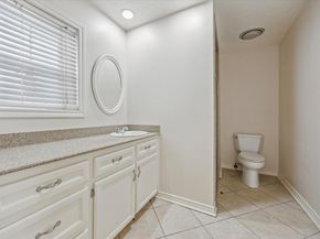 5659 Lymbar Drive, Houston TX 77096