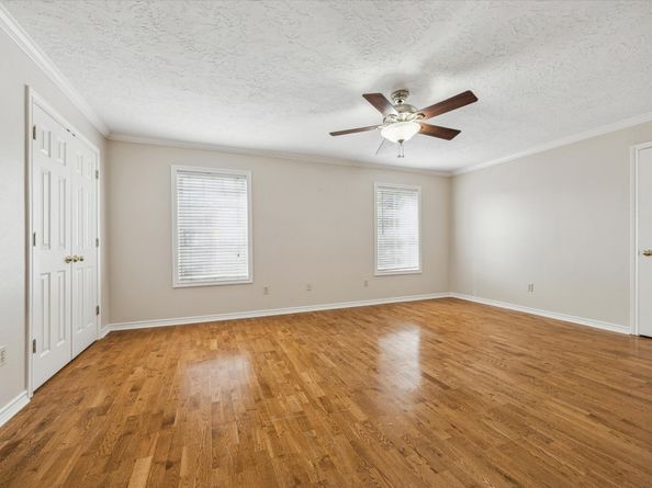 5659 Lymbar Drive, Houston TX 77096