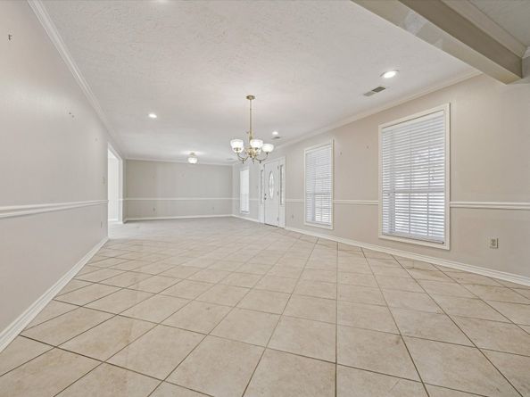 5659 Lymbar Drive, Houston TX 77096