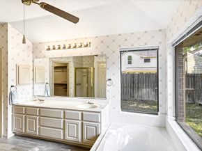 7810 Timberline Run Lane Lane, Houston TX 77095