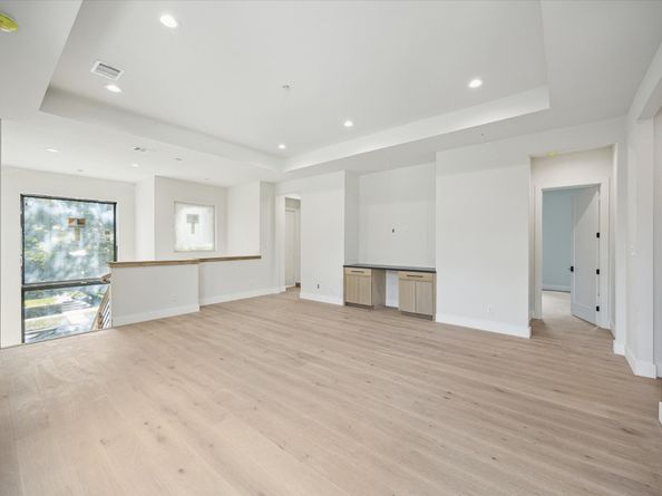 2102 Tangley Street, Houston TX 77005