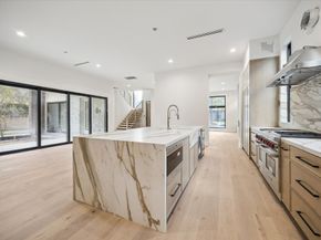 2102 Tangley Street, Houston TX 77005