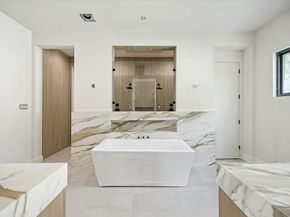 2102 Tangley Street, Houston TX 77005