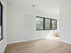 2102 Tangley Street, Houston TX 77005