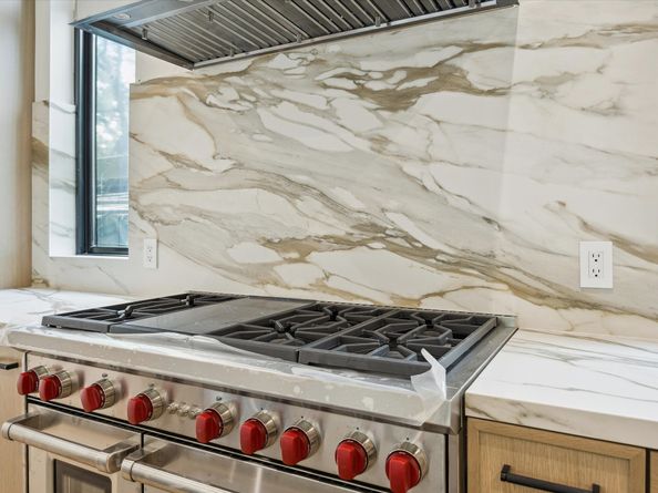 2102 Tangley Street, Houston TX 77005