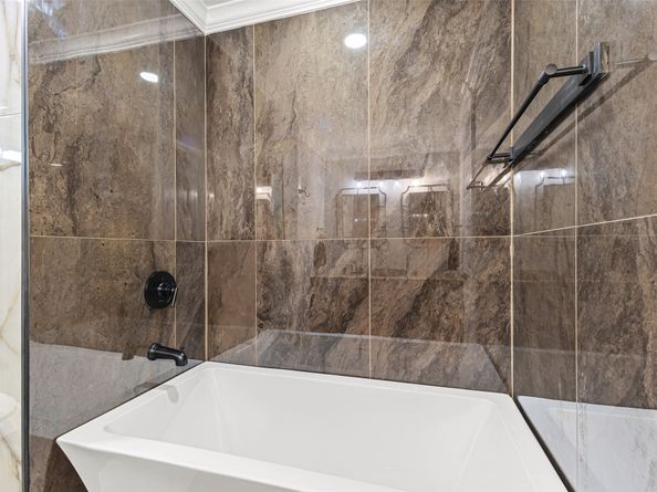 5402 Libbey Lane, Houston TX 77092