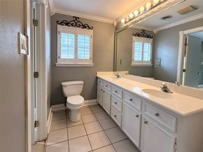 5611 Portal Drive, Houston TX 77096