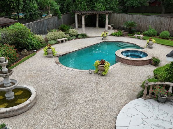 5611 Portal Drive, Houston TX 77096