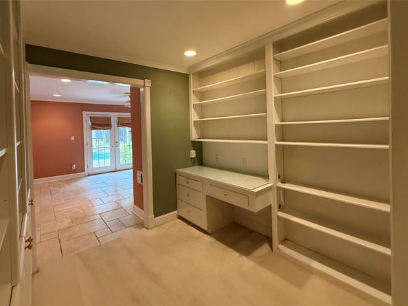 5611 Portal Drive, Houston TX 77096