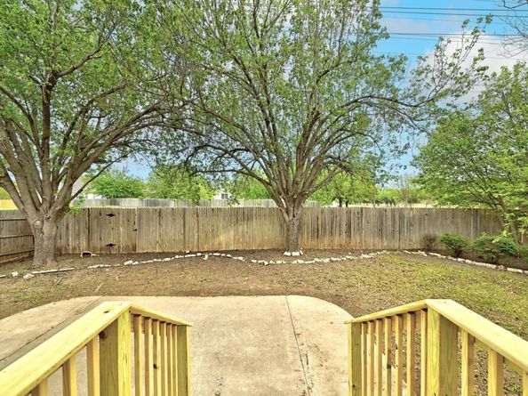 13401 Lamplight Village Avenue, Austin TX 78727