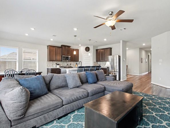 1147 Muscadine Hollow Lane, Richmond TX 77406