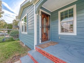 4034 King Street, Houston TX 77026