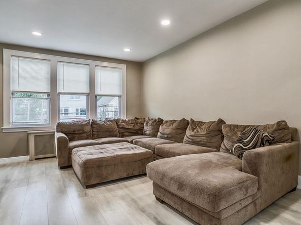 54 West 4th St, Bayonne NJ 07002