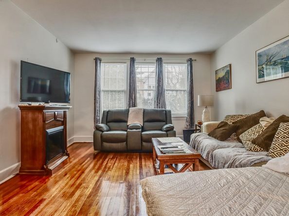 54 West 4th St, Bayonne NJ 07002