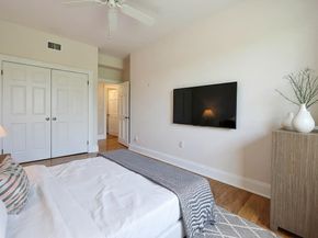 189 Christopher Columbus Dr 3, Jersey City NJ 07302