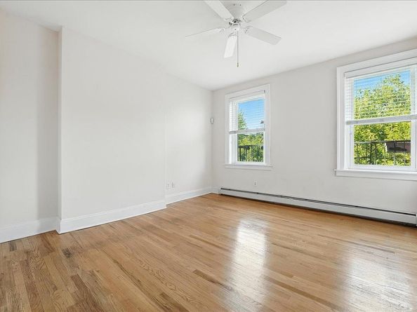 189 Christopher Columbus Dr 3, Jersey City NJ 07302