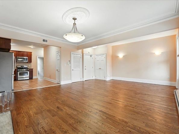 189 Christopher Columbus Dr 3, Jersey City NJ 07302