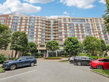 8100 River Rd