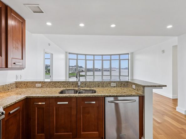 8100 River Rd 613, North Bergen NJ 07047