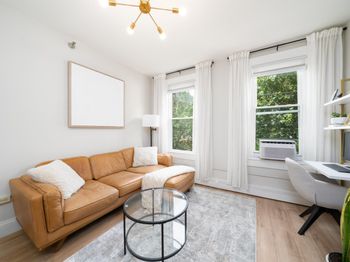 466 Monmouth St