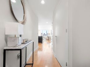 2 2nd St 1704, Jersey City NJ 07302