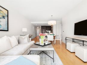 2 2nd St 1704, Jersey City NJ 07302