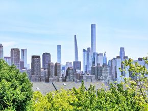 234 Price Ct, West New York NJ 07093