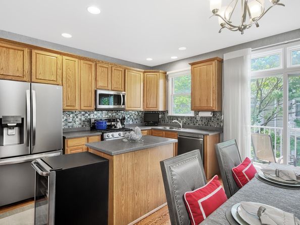 234 Price Ct, West New York NJ 07093