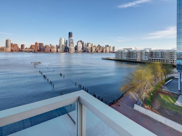 2 2nd St 801, Jersey City NJ 07302