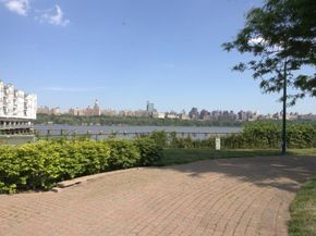 340 The Promenade, Edgewater NJ 07020