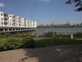 340 The Promenade, Edgewater NJ 07020