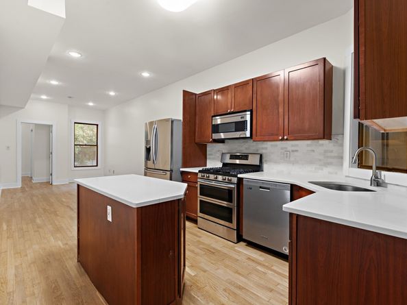 340 Pavonia Ave 102, Jersey City NJ 07302