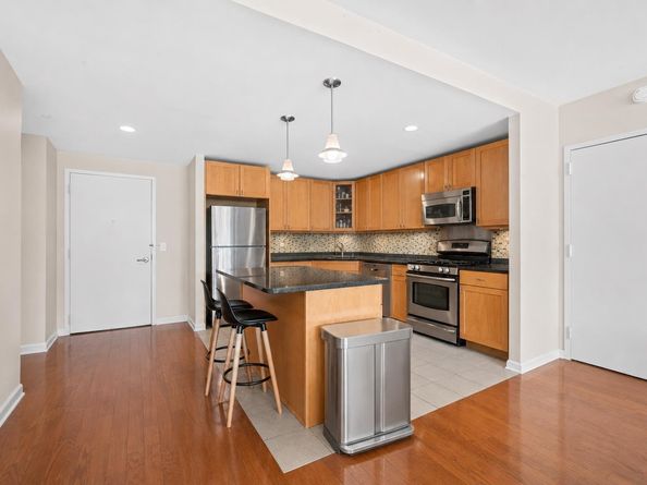 700 Grove St 2L, Jersey City NJ 07310