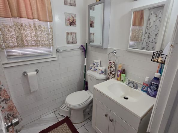 132 Armstrong Ave, Jersey City NJ 07305