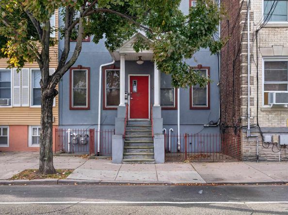 209 Webster Ave 1L, Jersey City NJ 07307