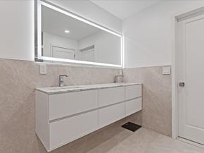 1125 Maxwell Lane 440, Hoboken NJ 07030
