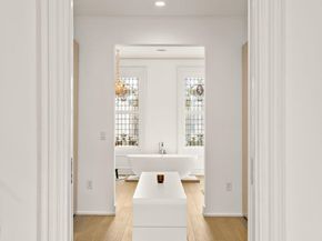 926 Hudson St, Hoboken NJ 07030