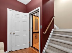 60 Tottenham Ct, Jersey City NJ 07305