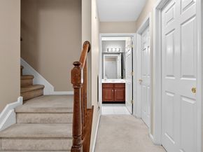 60 Tottenham Ct, Jersey City NJ 07305