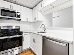 227 Christopher Columbus Dr 332B, Jersey City NJ 07302