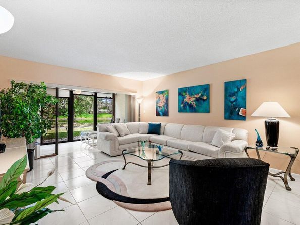 5087 Oak Hill Lane 315, Delray Beach FL 33484