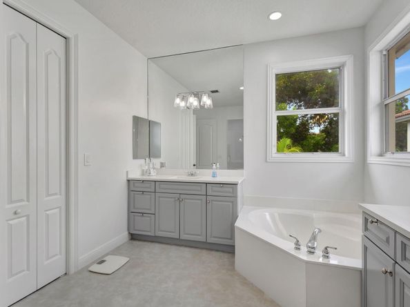 9232 Nugent Trail, West Palm Beach FL 33411