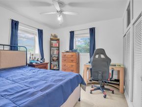 300 Cavalier Rd, Palm Springs FL 33461