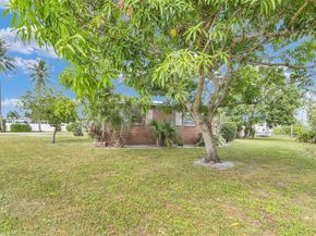 300 Cavalier Rd, Palm Springs FL 33461