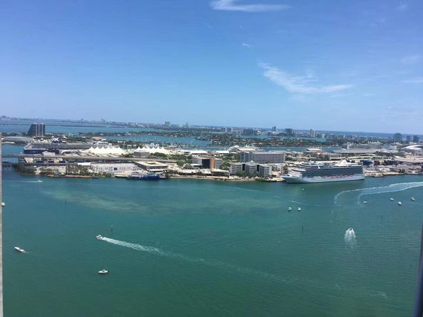 335 S Biscayne Blvd 4004, Miami FL 33131